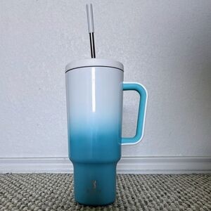 40 Oz Meoky Blue & White Cup